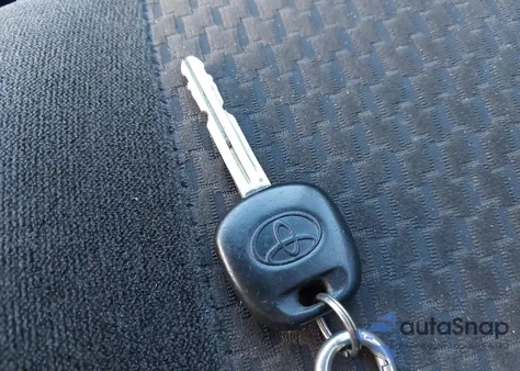 2006 Toyota Corolla S из США, поврежденный, VIN 1NXBR32E36Z660359